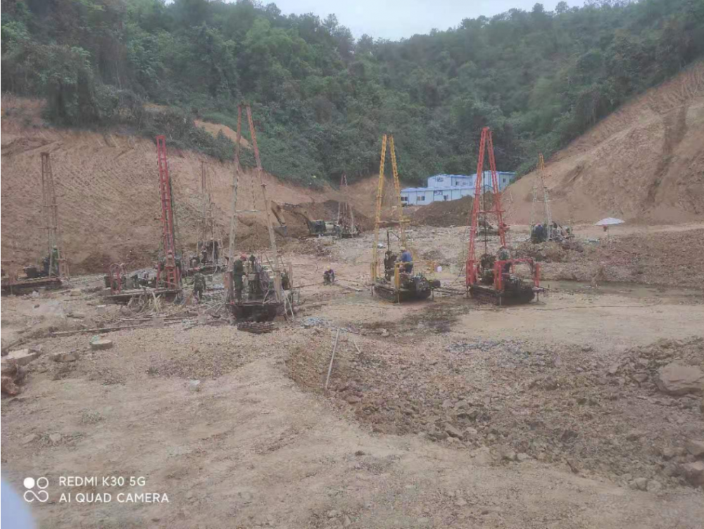 工程钻探