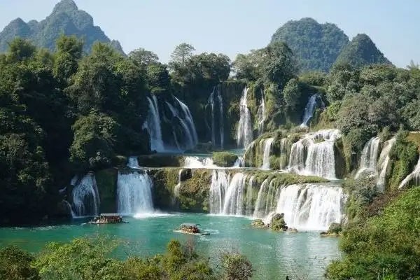 广西壮族自治区人民政府办公厅印发《关于进一步促进消费若干措施》的通知（桂政办发〔2022〕56号）