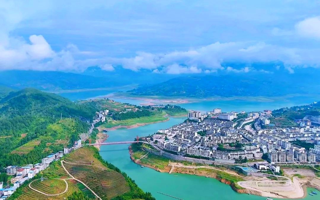 关于【东莞市厚街镇新塘社区泽美股份经济合作社修补道路及周边零星工程（设计）】中选结果的公告