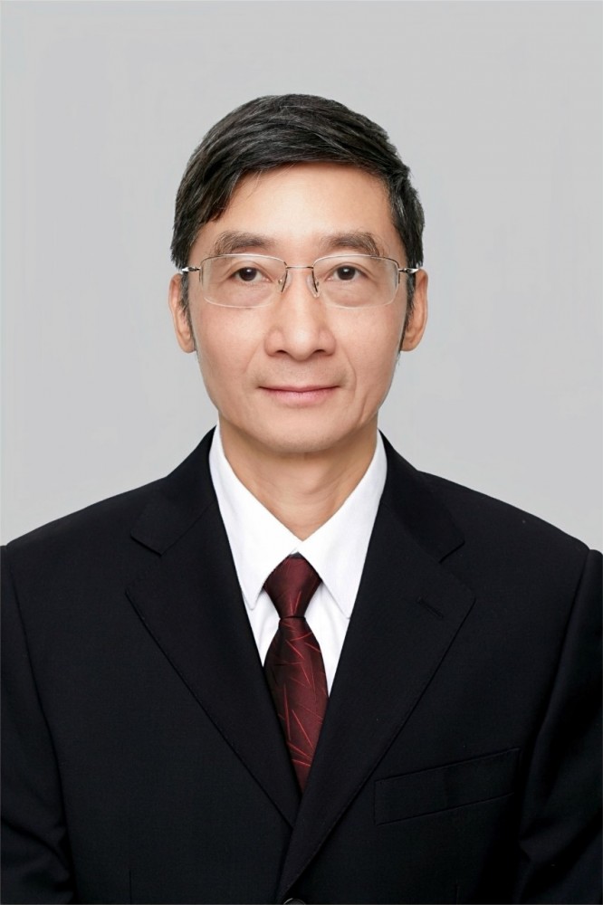 广西现代法学研究院房地产管理法研究所所长黄俊阳简介