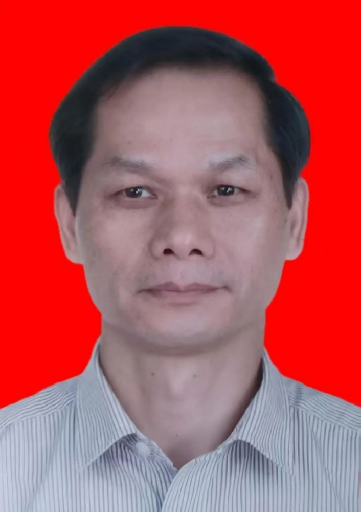 广西现代法学研究院金融法研究所首席研究员雷裕春简介